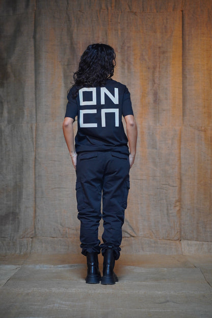 T-SHIRT ABOVE NERA
