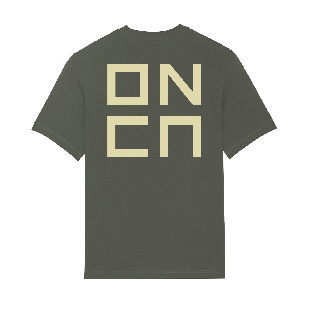 T-SHIRT ABOVE KHAKI